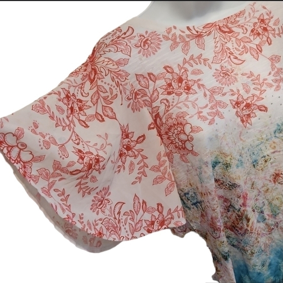 Concepts Ombre Crystal Embellished Flowy Top - Picture 2 of 6